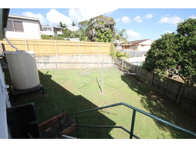 28 Pareena Cresent, Mansfield QLD 4122