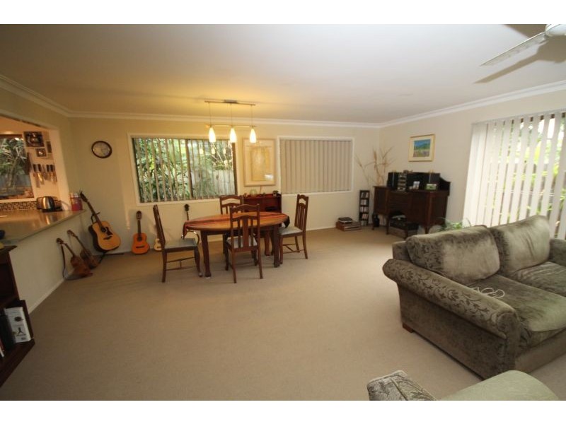 11 Holder Street, Wishart QLD 4122