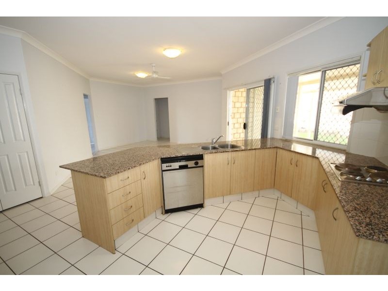 4 Brossard Court, Mansfield QLD 4122