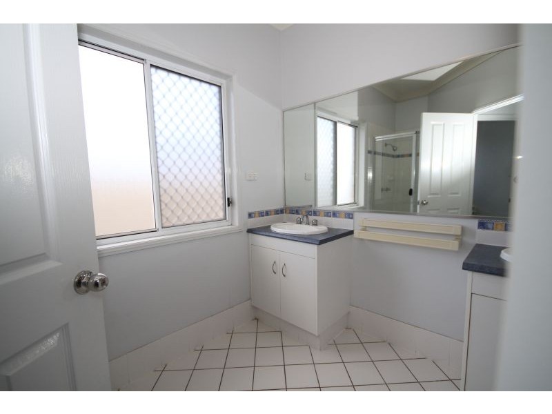 4 Brossard Court, Mansfield QLD 4122