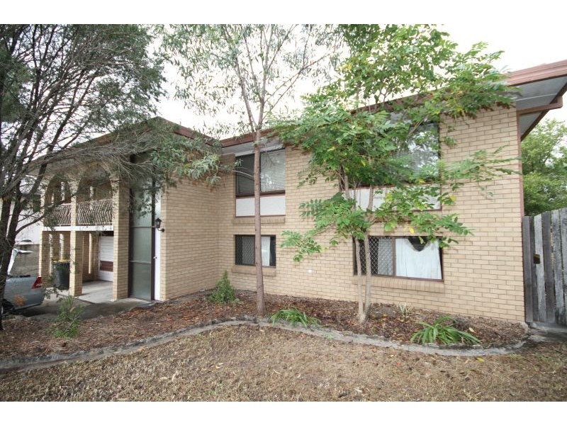 17 Remsen, Wishart QLD 4122