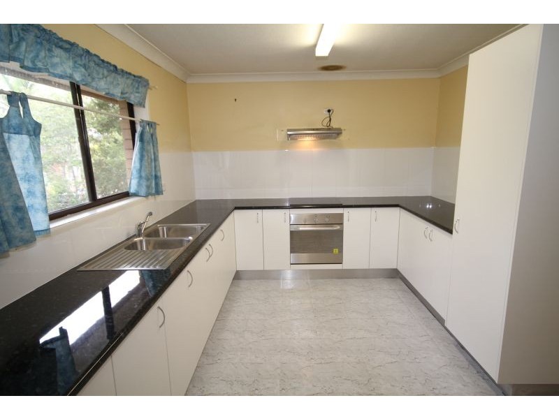 17 Remsen, Wishart QLD 4122