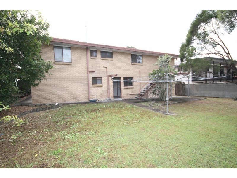 17 Remsen, Wishart QLD 4122