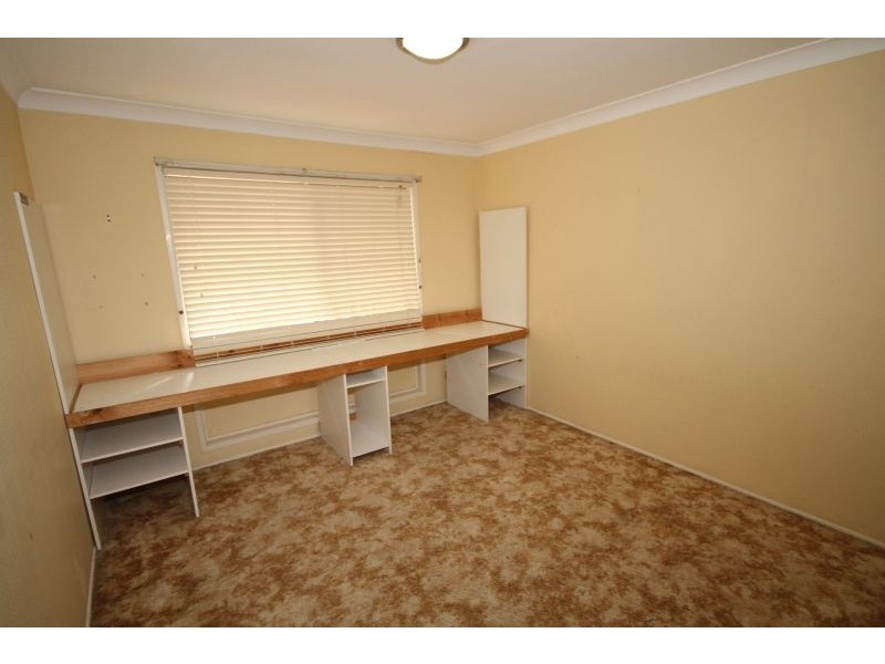 17 Remsen, Wishart QLD 4122