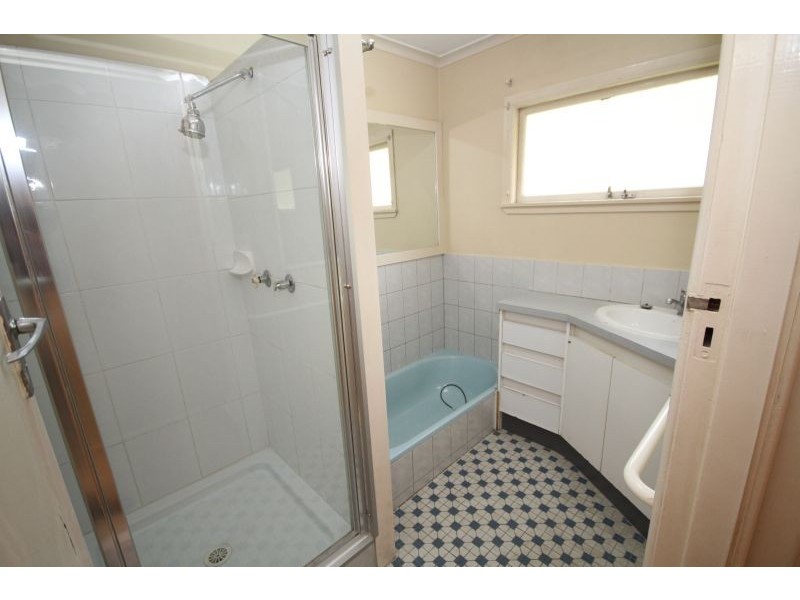 137 Mt Gravatt Capalaba Road, Upper Mount Gravatt QLD 4122