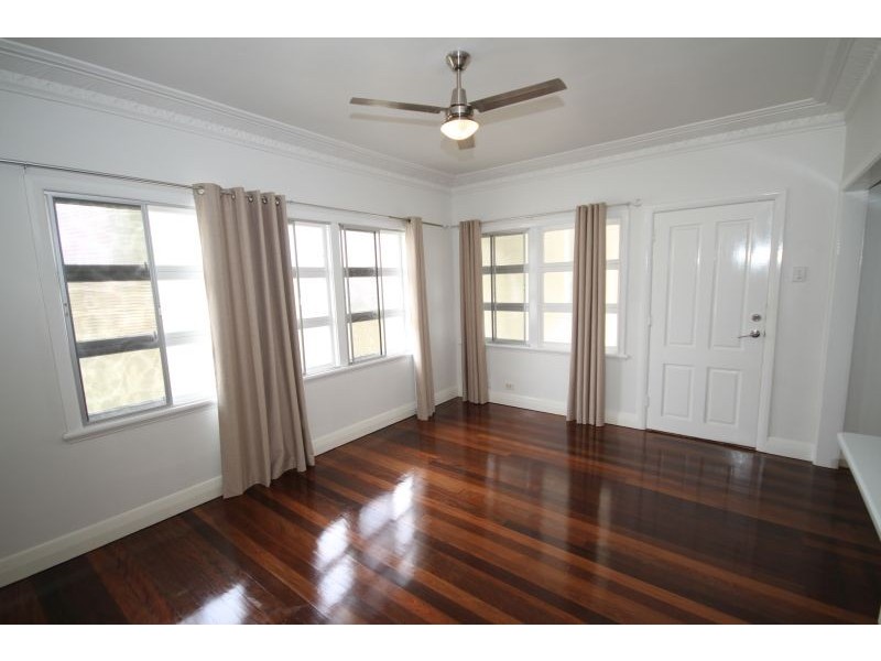 96 Stones Road, Sunnybank Hills QLD 4109