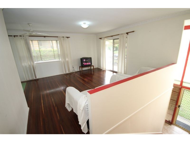 19 Naples Street, Wishart QLD 4122