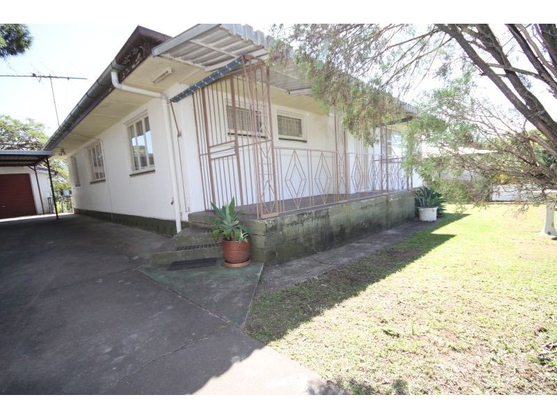 8 Lynmouth Street, Upper Mount Gravatt QLD 4122