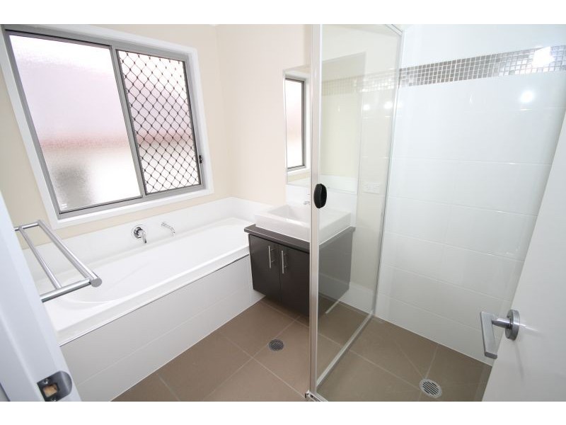 1731 Logan Road, Upper Mount Gravatt QLD 4122