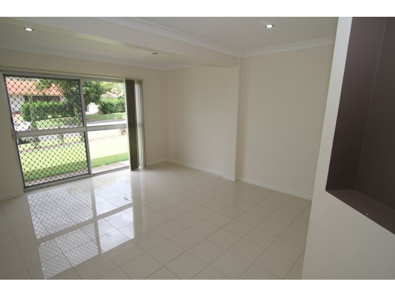 16a Glen Nevis Street, Mansfield QLD 4122