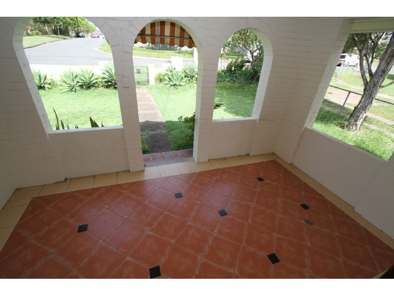 57 Brooks Street, Camp Hill QLD 4152