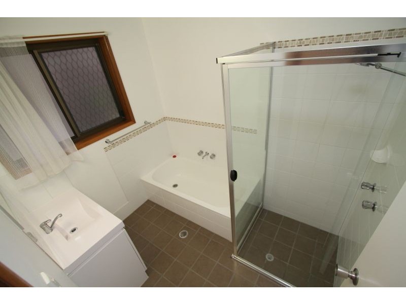 15 Banika   Street, Mansfield QLD 4122