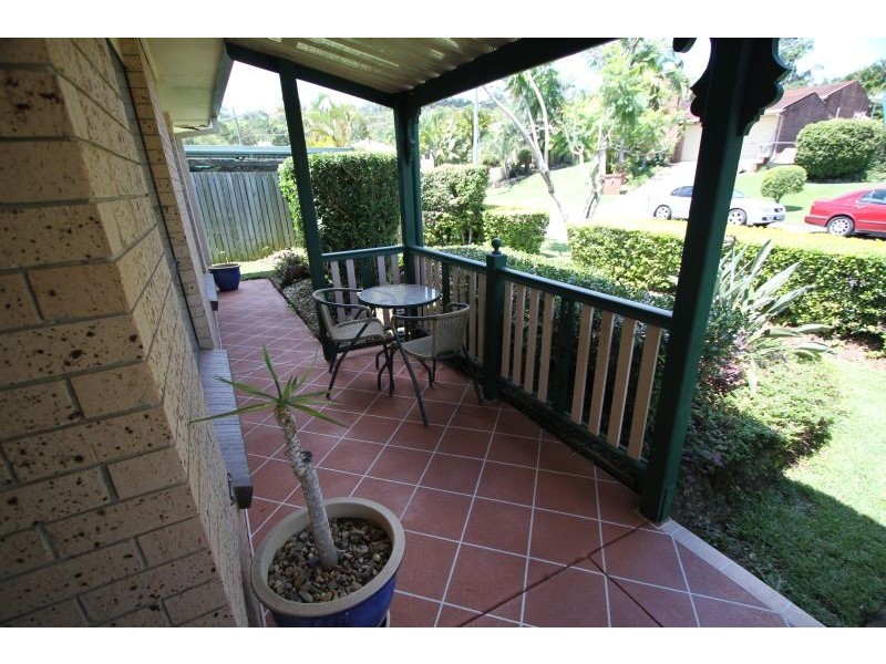 18  Petringa Street, Springwood QLD 4127