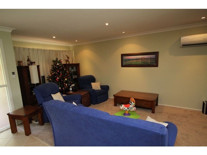 18  Petringa Street, Springwood QLD 4127