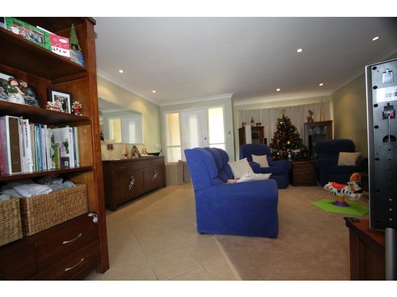 18  Petringa Street, Springwood QLD 4127