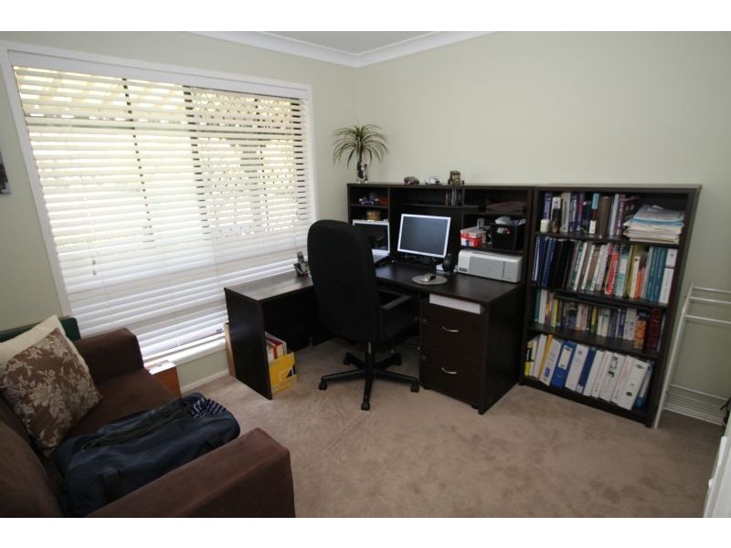 18  Petringa Street, Springwood QLD 4127