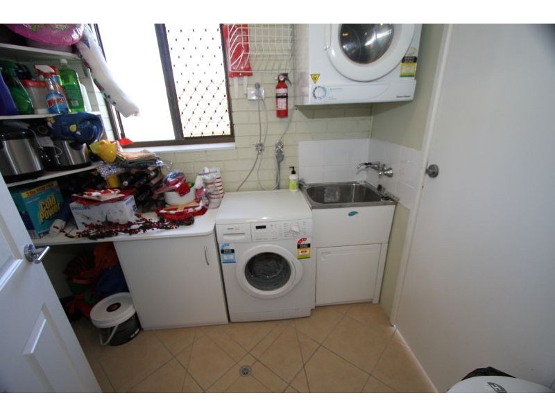 18  Petringa Street, Springwood QLD 4127