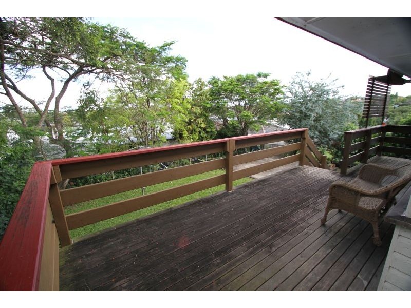 61 Mingera Street, Mansfield QLD 4122