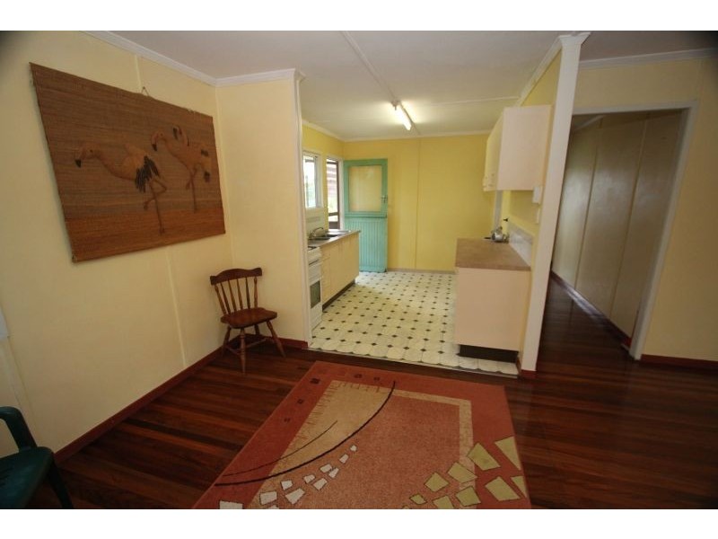 61 Mingera Street, Mansfield QLD 4122