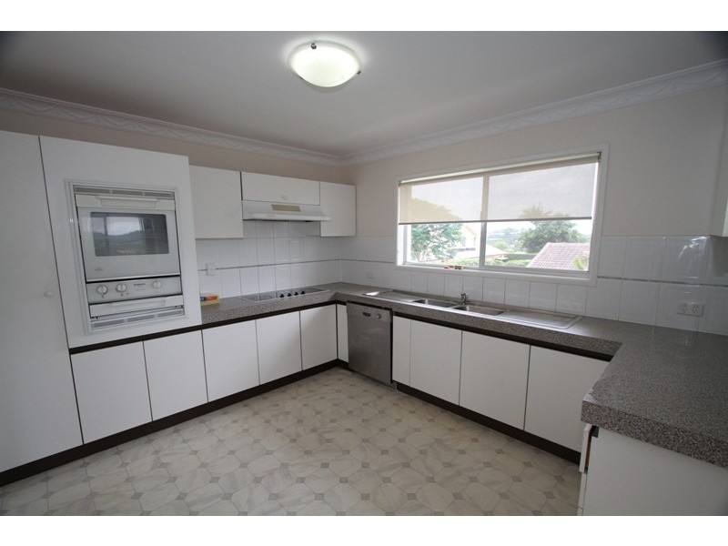 16B Glen Nevis Road, Mansfield QLD 4122