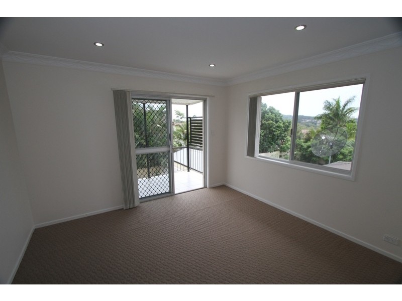 16B Glen Nevis Road, Mansfield QLD 4122