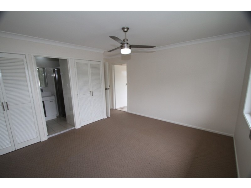 16B Glen Nevis Road, Mansfield QLD 4122