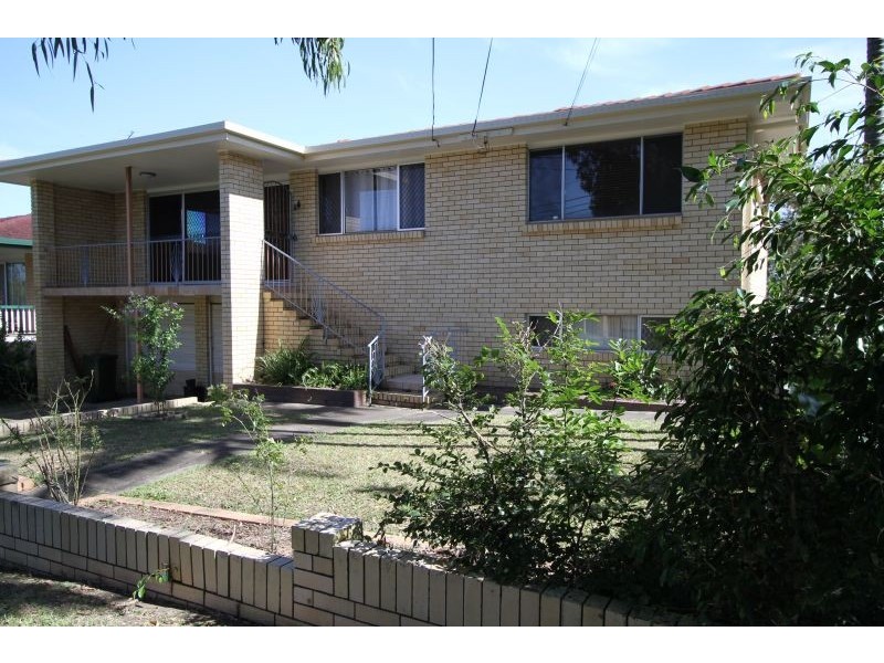 9 Miandetta  Street, Mansfield QLD 4122