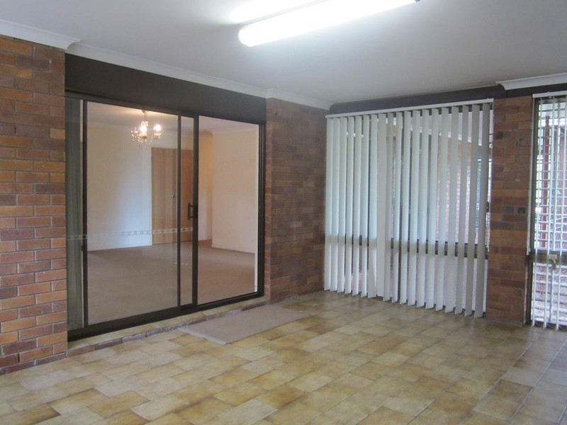 325 Mt Gravatt Capalaba Road, Wishart QLD 4122