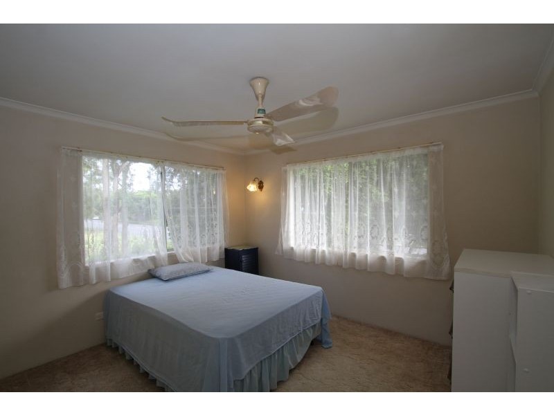 383 Broadwater Road, Mansfield QLD 4122