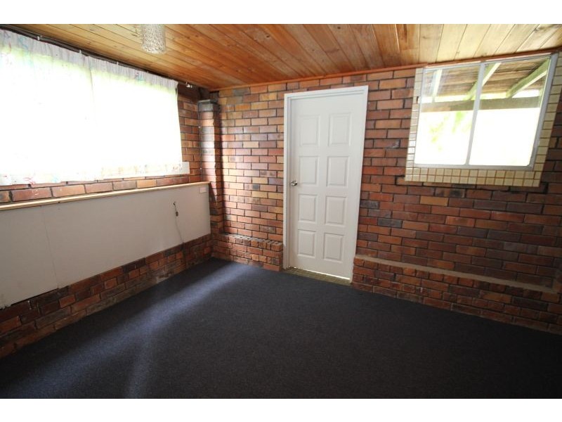 383 Broadwater Road, Mansfield QLD 4122