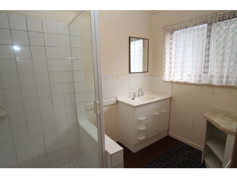 62 Ham Road, Mansfield QLD 4122