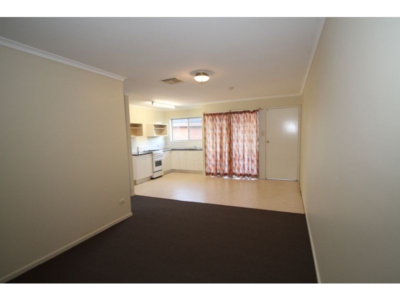 2 / 14  Tora, Macgregor QLD 4109