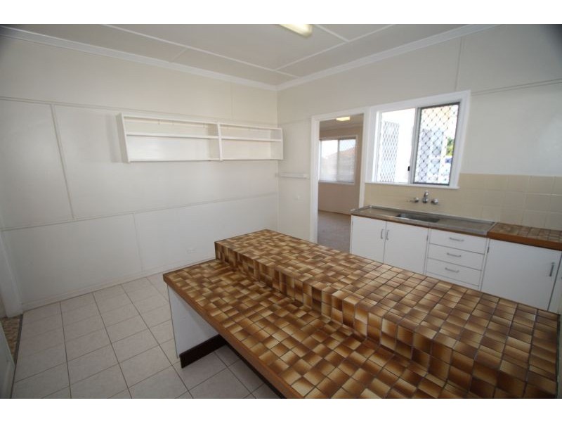 8 Waratah  Avenue, Carina QLD 4152