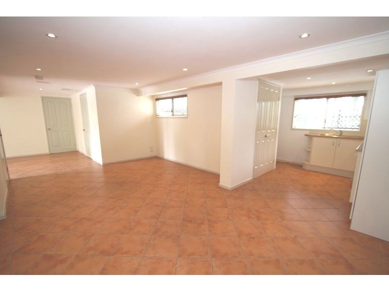 72A  Garie  Street, Wishart QLD 4122