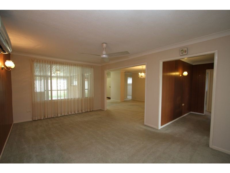 19 Lilyvale Street, Mansfield QLD 4122