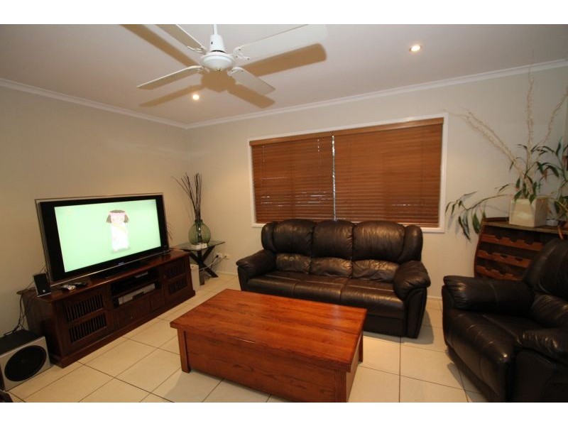 3 PRIVET   PLACE, Mansfield QLD 4122