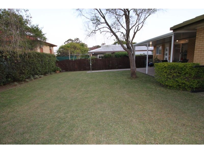 3 PRIVET   PLACE, Mansfield QLD 4122