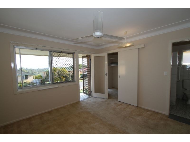 20 Tandanya Street, Mansfield QLD 4122