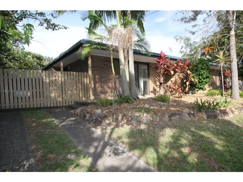 18 Montreal Street, Wishart QLD 4122