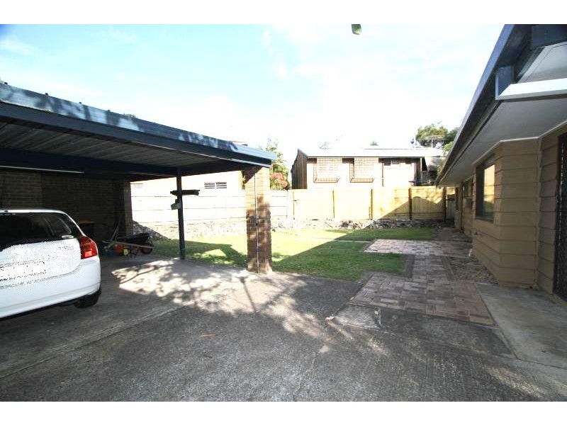 18 Montreal Street, Wishart QLD 4122