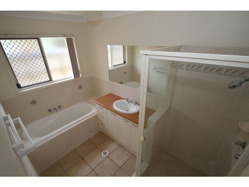 84 Oswin Street, Acacia Ridge QLD 4110