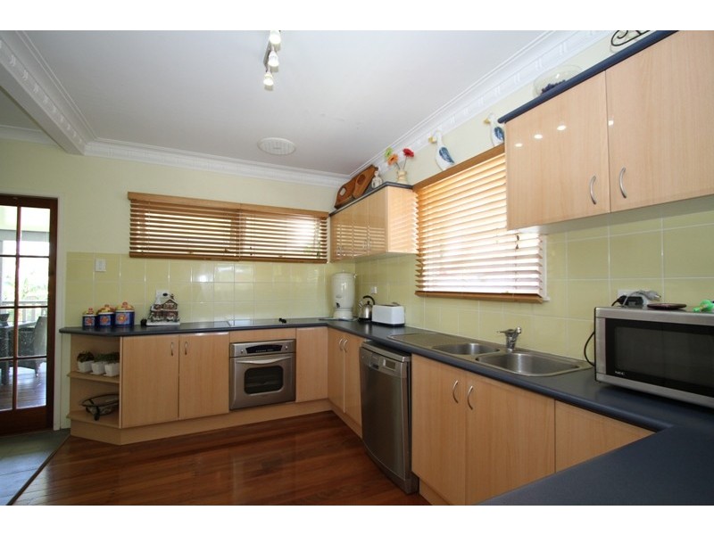 10 Enderby Street, Mount Gravatt East QLD 4122