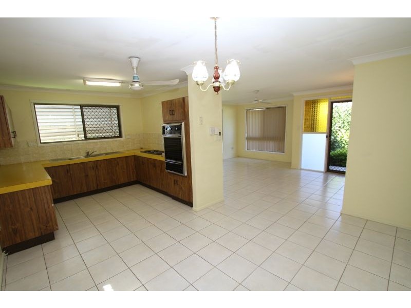 1 Ham Road, Mansfield QLD 4122