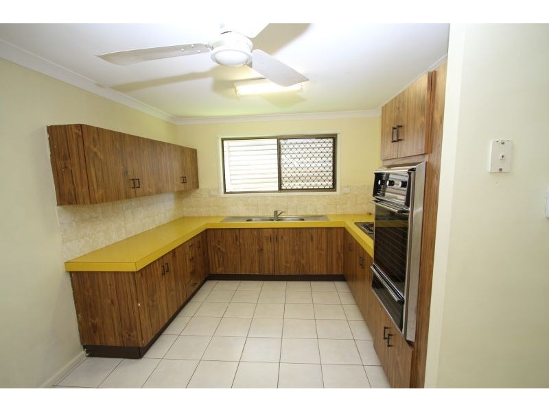 1 Ham Road, Mansfield QLD 4122