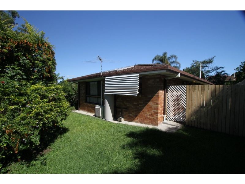 1 Ham Road, Mansfield QLD 4122