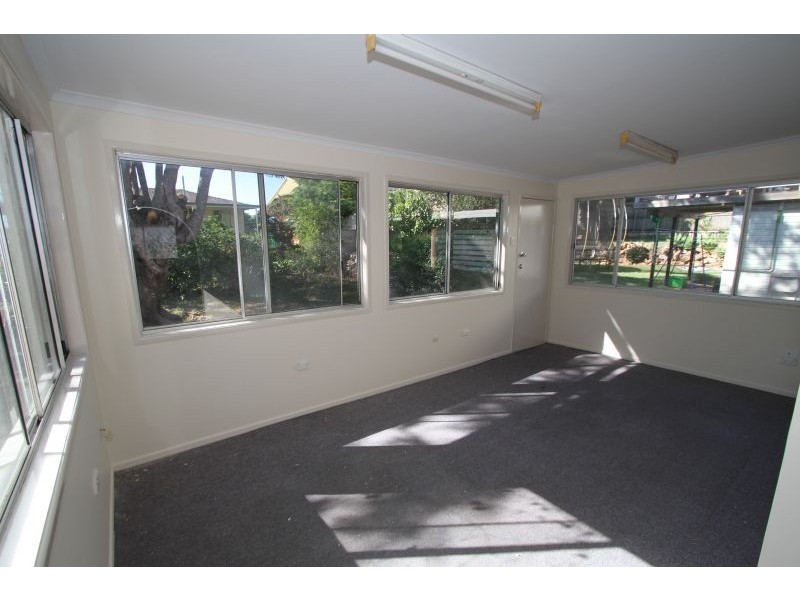 23 Pareena Cresent, Mansfield QLD 4122