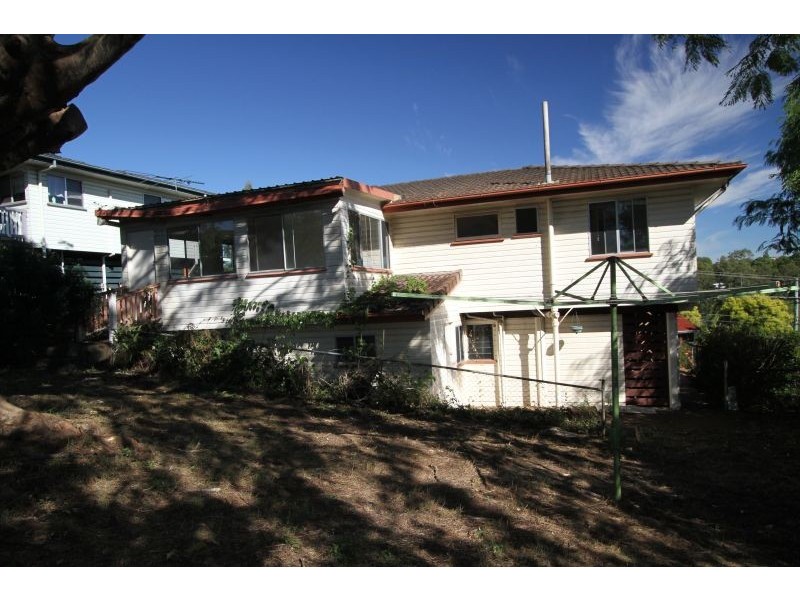 23 Pareena Cresent, Mansfield QLD 4122