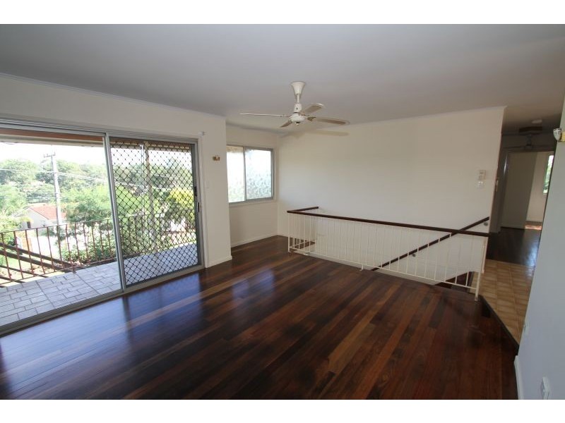 23 Pareena Cresent, Mansfield QLD 4122