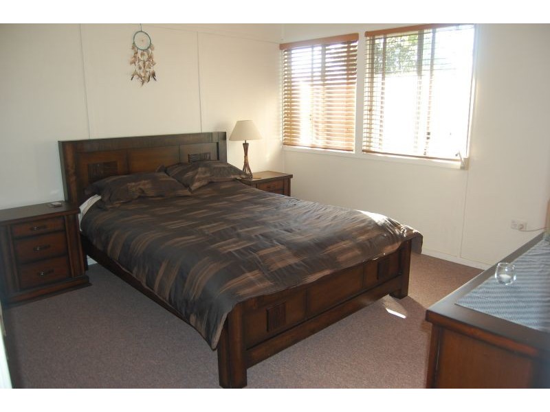 137 Wecker Road, Mansfield QLD 4122