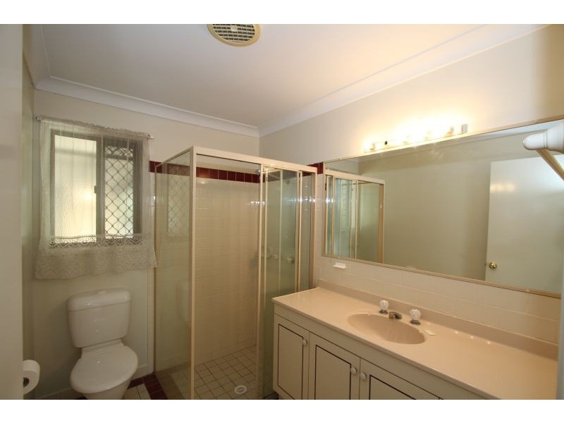 28 Hurlstone Street, Wishart QLD 4122